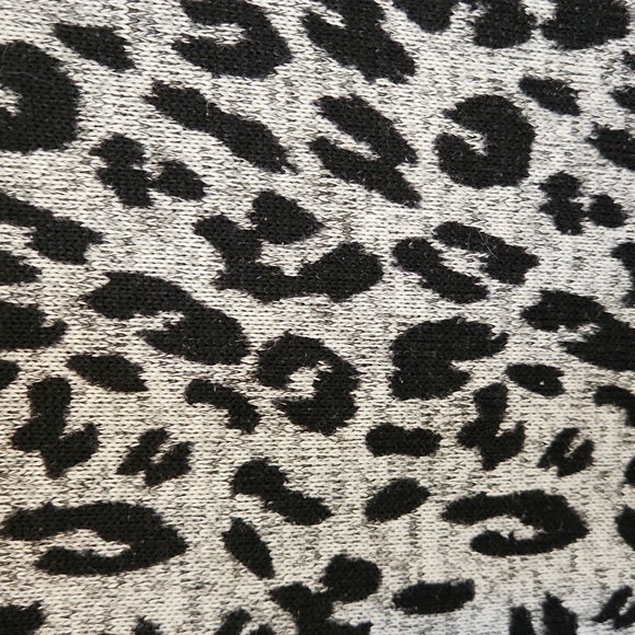 Animal print sweater - Picture 4 of 7